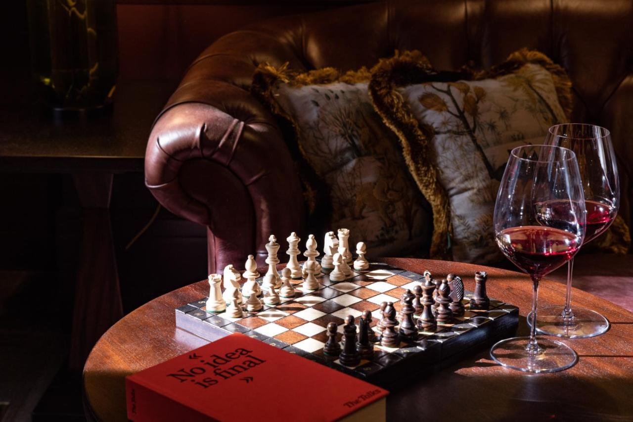 Sun Street Hotel Shoreditch London Exterior foto Chess set