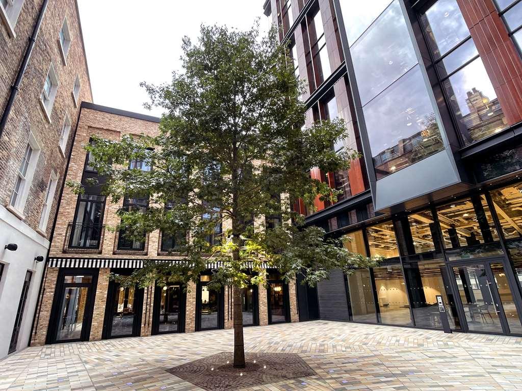 Sun Street Hotel Shoreditch London Exterior foto The courtyard at the new UCL East Campus